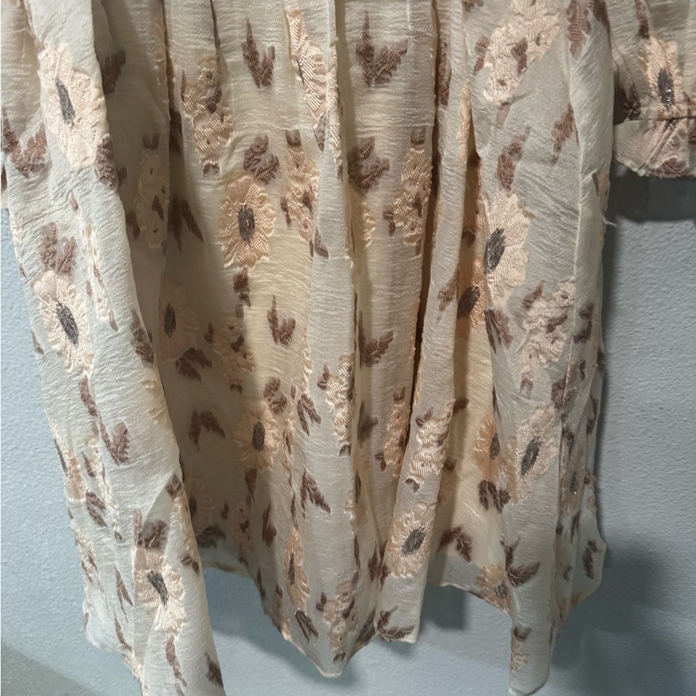 STORIA Elegant puff sleeve mini floral embroidered Cream Dress size small - Picture 5 of 11